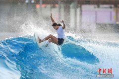 2026年全国人工冲浪池公开赛在海南万宁开赛